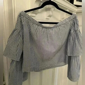 BCBG Maxazria off the should crop top w/bishop sleeves size x small